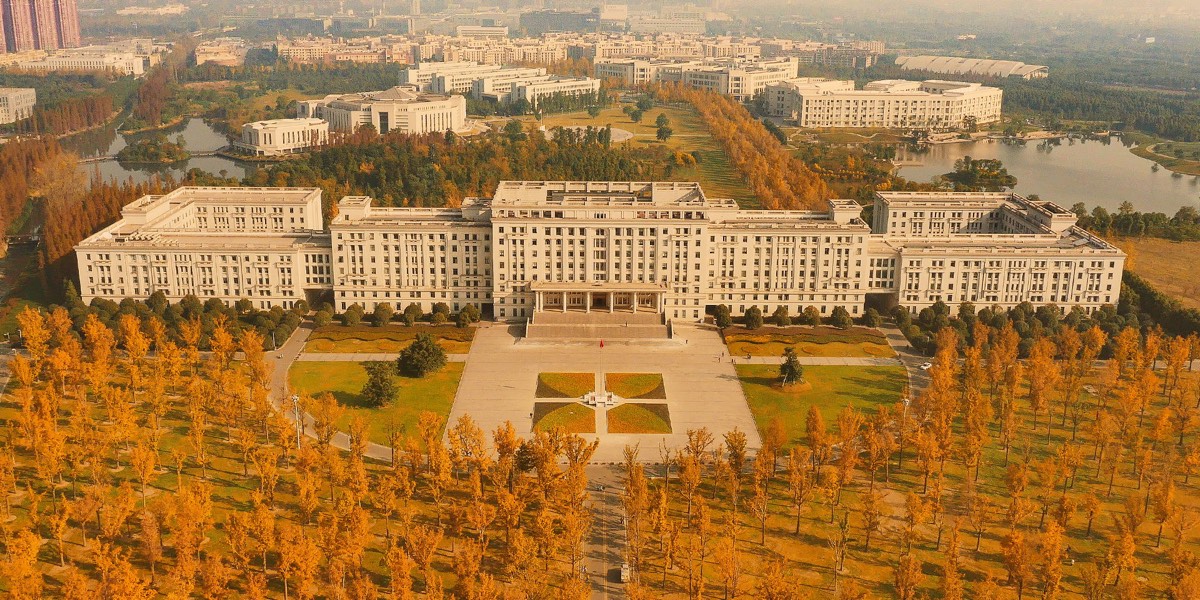 官方校园实景 1